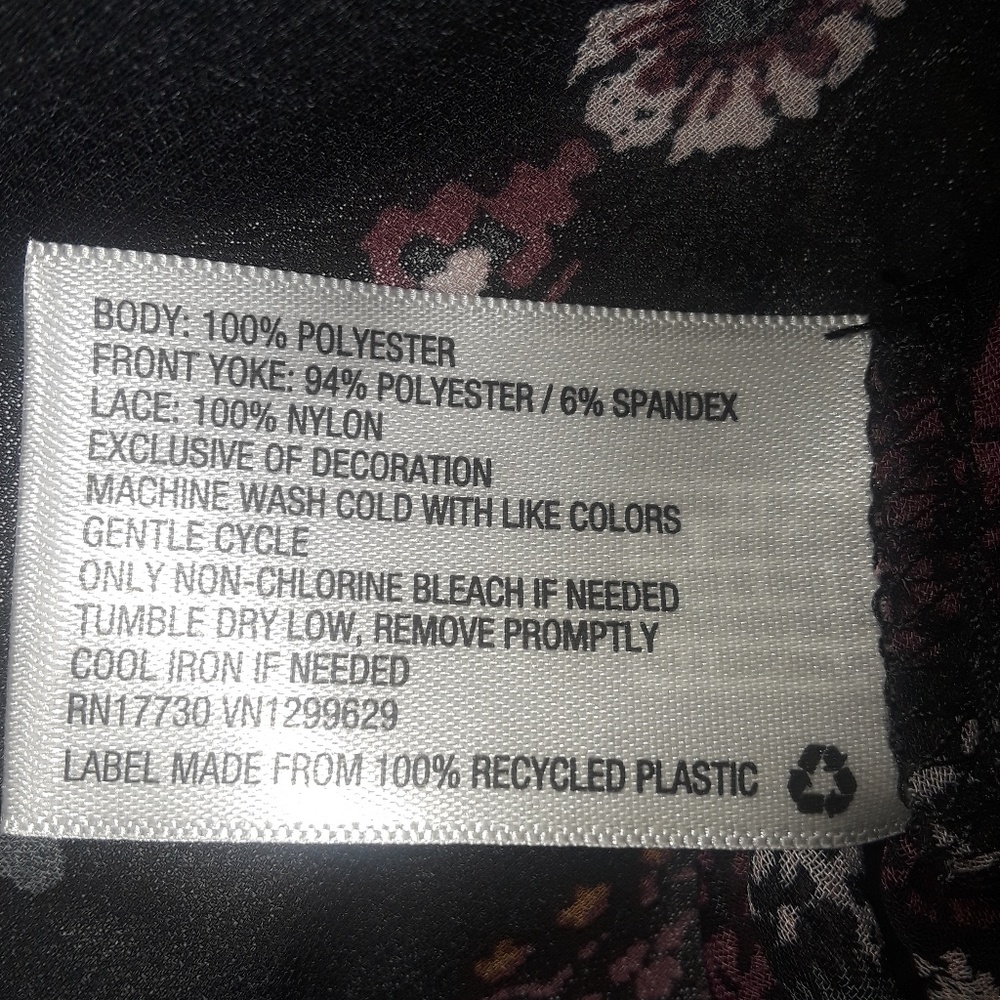 Knox Rose boho black floral hi-low bell sleeve top - Picture 8 of 8